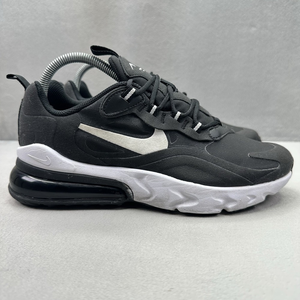 Womens 8 / 6.5Y Nike Air Max 270 React Shoes Black / White Athletic Sneakers